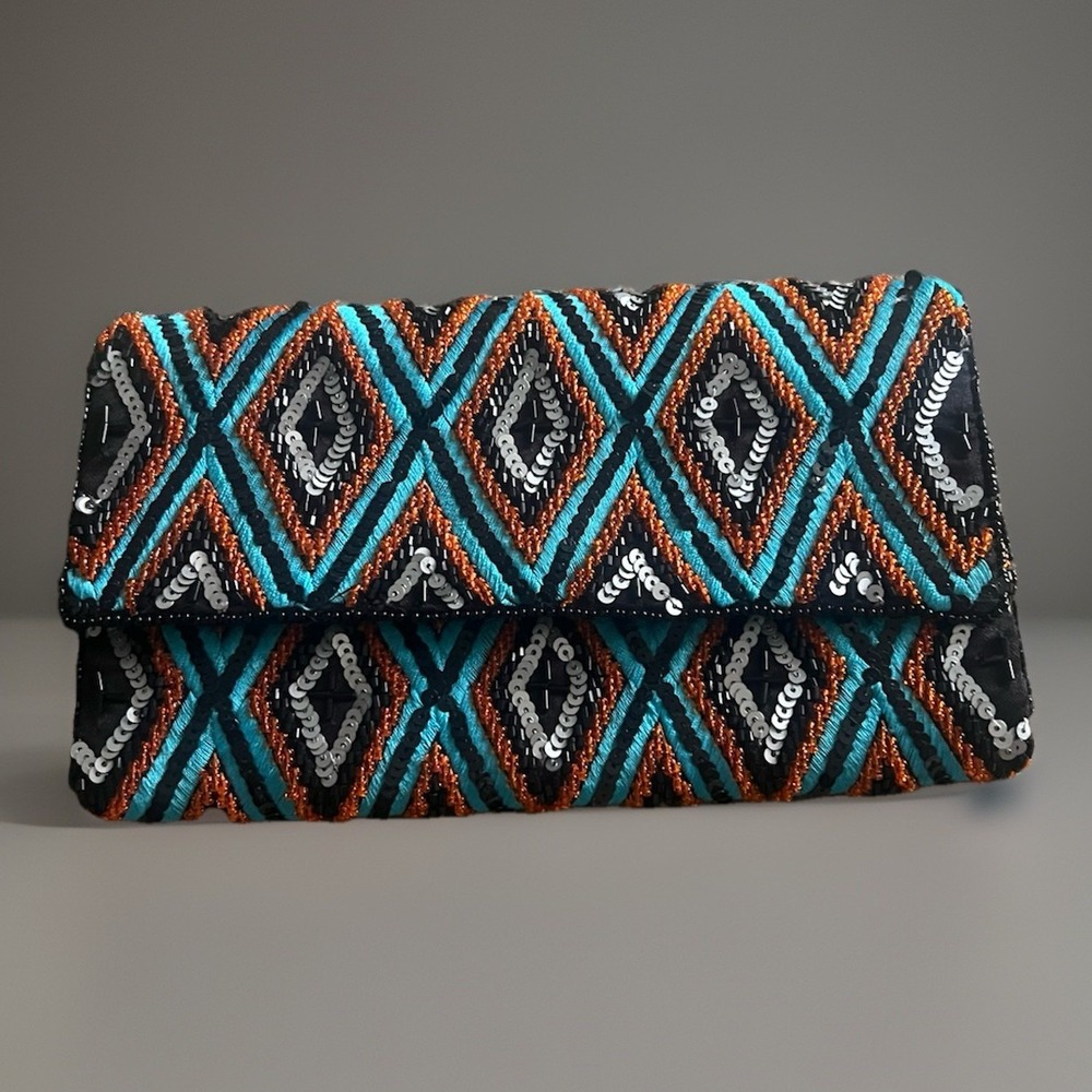 Nabi Sequence Clutch‎ Purse